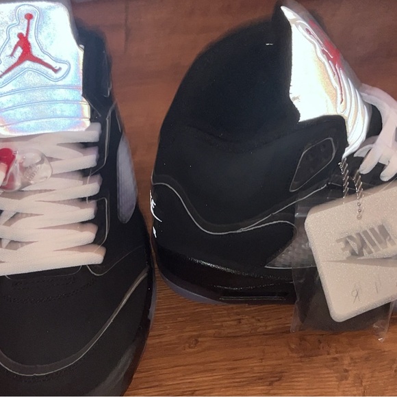 Jordan 5 Retro Metallics Reimagined - Picture 6 of 6